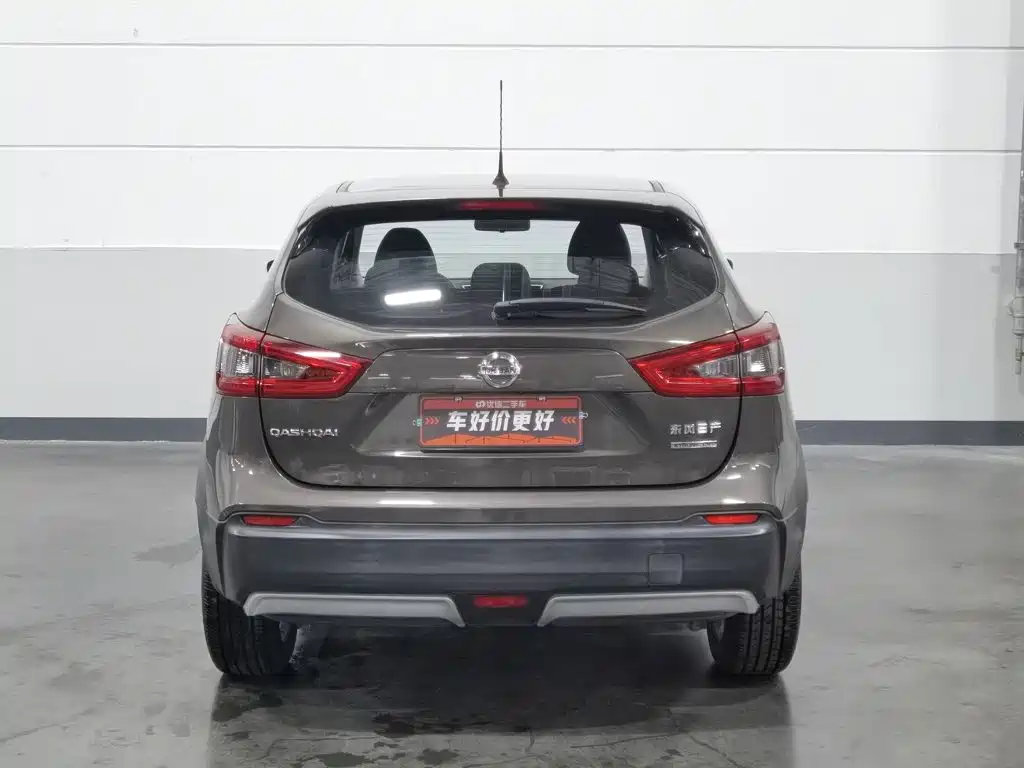 Фото 4 - Nissan Qashqai
