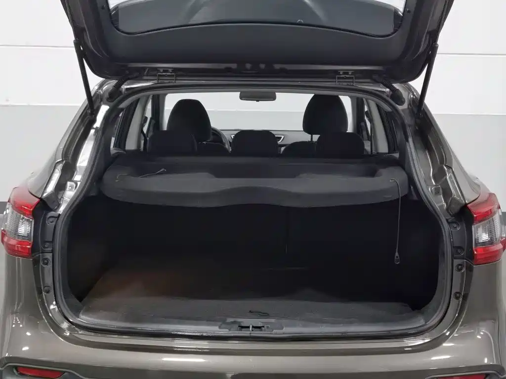 Фото 16 - Nissan Qashqai