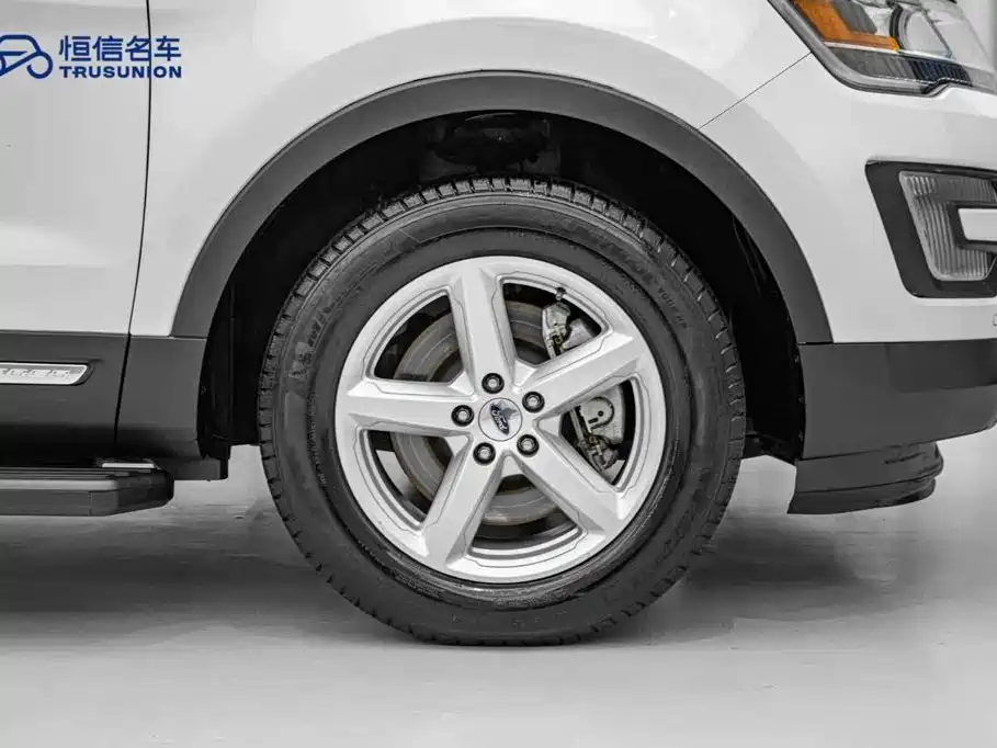 Ford Explorer (Import) 2018 2017 2.3T Trend Edition
