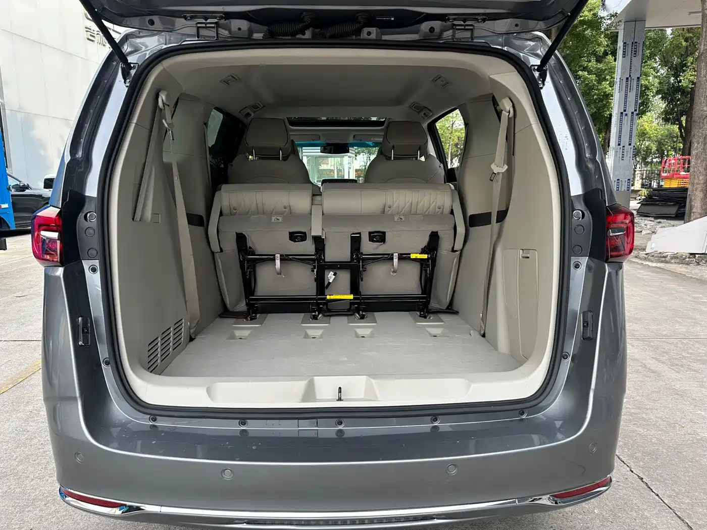Buick GL8 2022 Land Business Class 652T Luxury фото 23