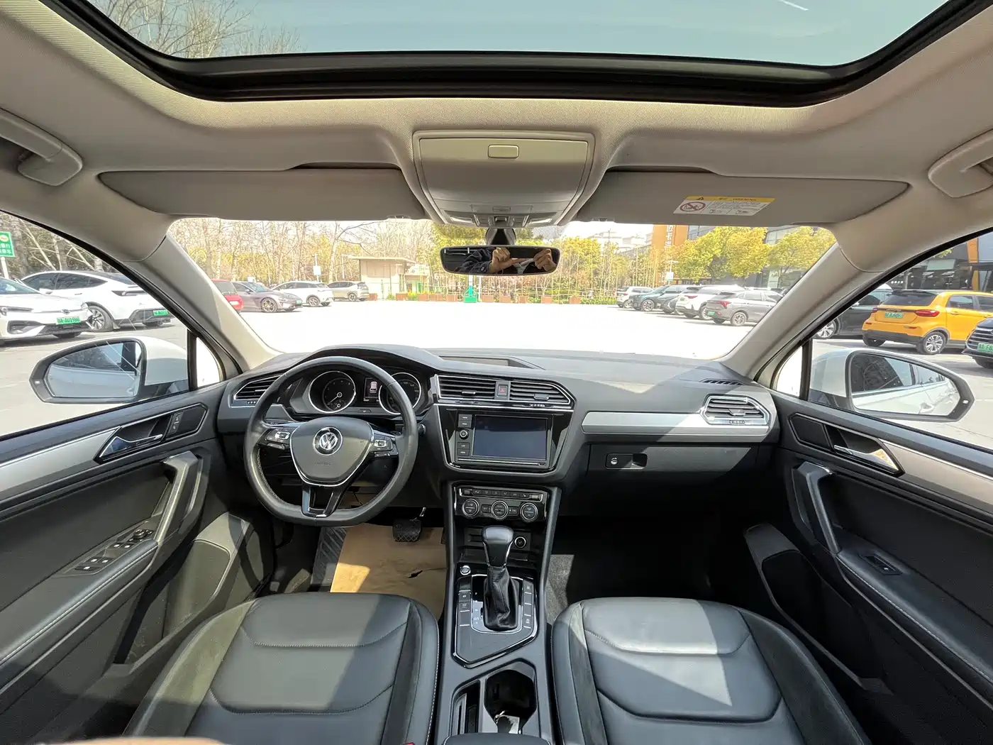 Volkswagen Tiguan L 2018 Facelift 330TSI Automatic 2WD Luxury Edition фото 11