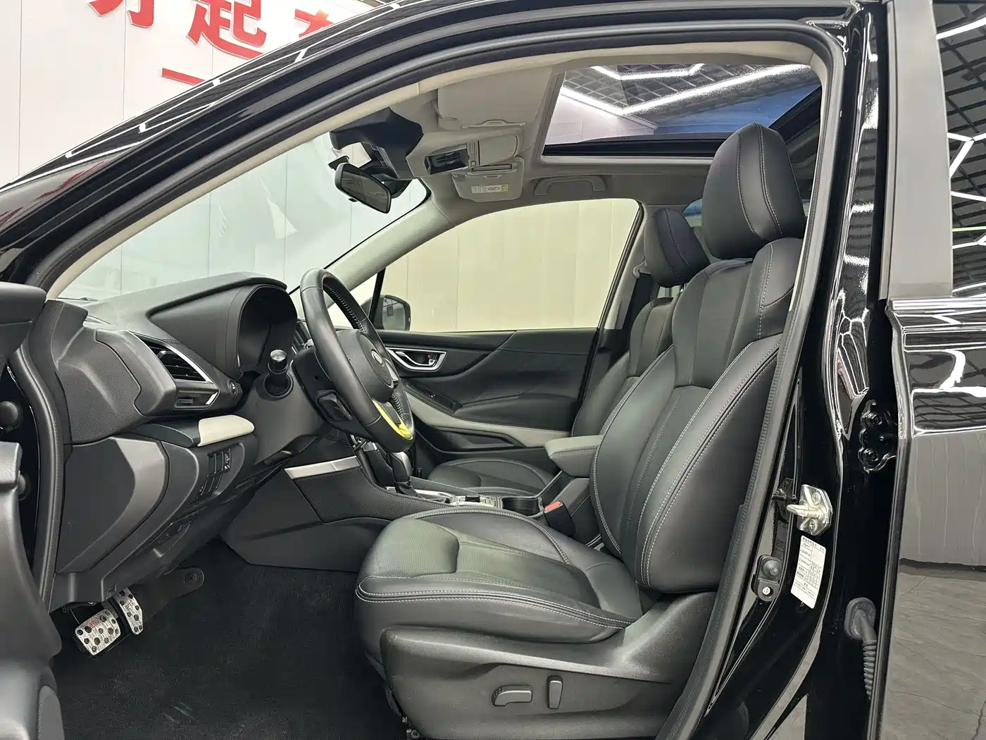 Subaru Forester 2022 2.0i AWD Luxury Edition with EyeSight фото 4