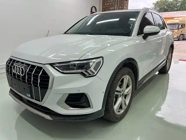 Audi Q3 35 TFSI, Stylish Elegant