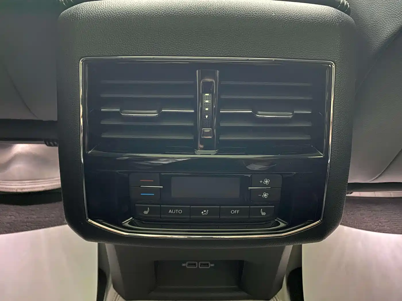 Volkswagen Teramont 2020 Teramont X 380TSI 4WD Premium Luxury фото 32