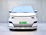 Фото 2 - XPeng X9