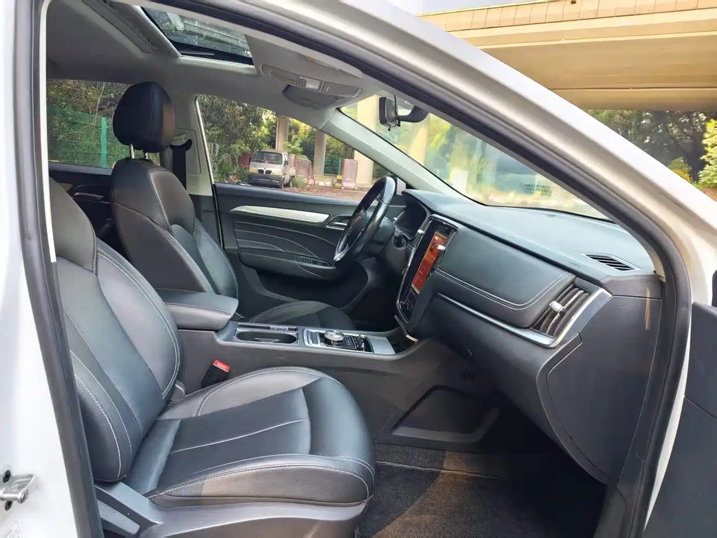 Roewe i6 New Energy 2018 2017 45T Hybrid Connected Smart Enjoyment Edition