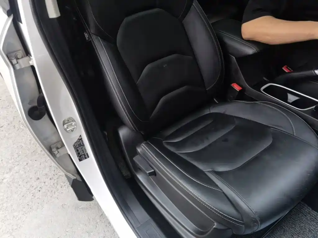 Baojun 530 2021 2021 Global Vehicle Anniversary Edition 1.5T Manual Premium 7-seater