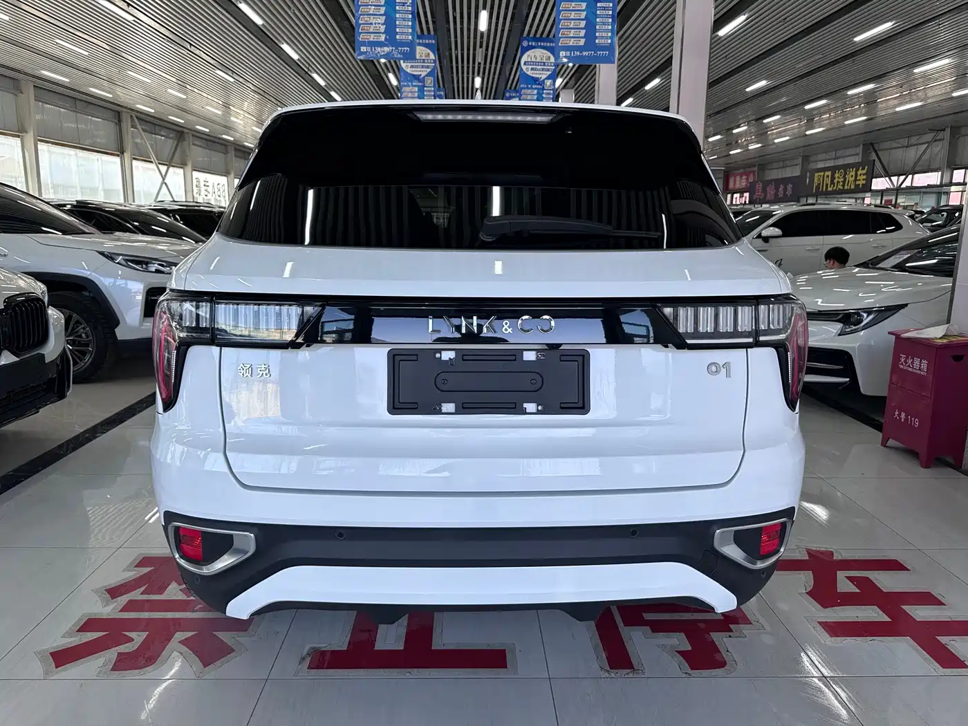 Lynk & Co 01 2017 2.0T 2WD Pro Version фото 5