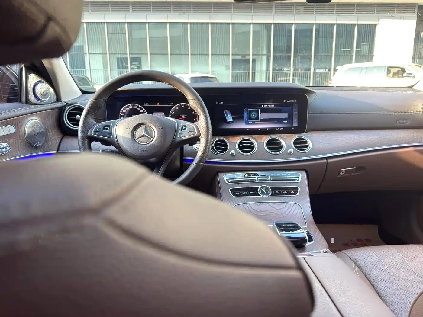 Mercedes-Benz E-Class 2018 E 300 L Luxury фото 4