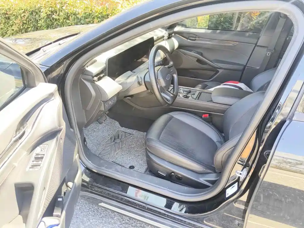صورة 8 - Ford Mondeo