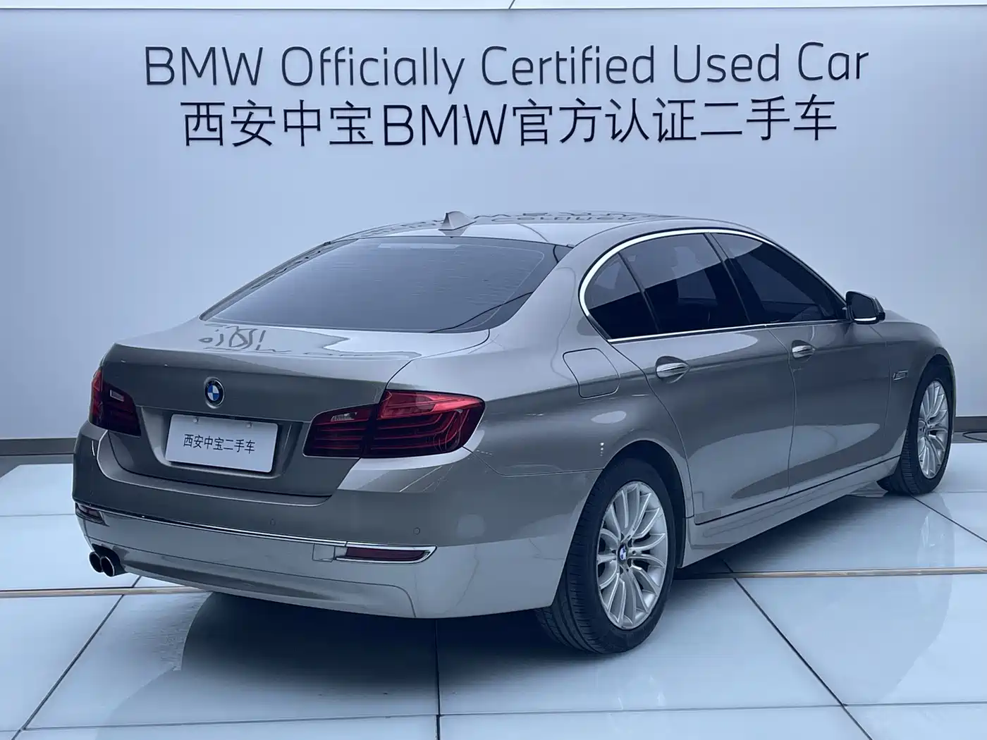 BMW 5 Series 2014 525Li Luxury Design Package фото 5