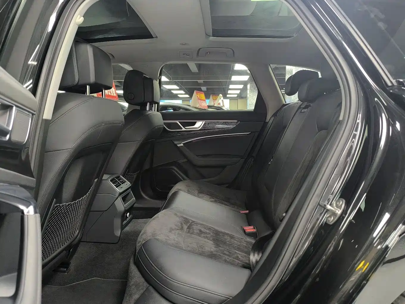 Фото 6 - Audi A6 (Import)