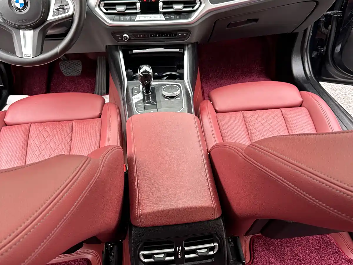Photo 15 - BMW 3 Series