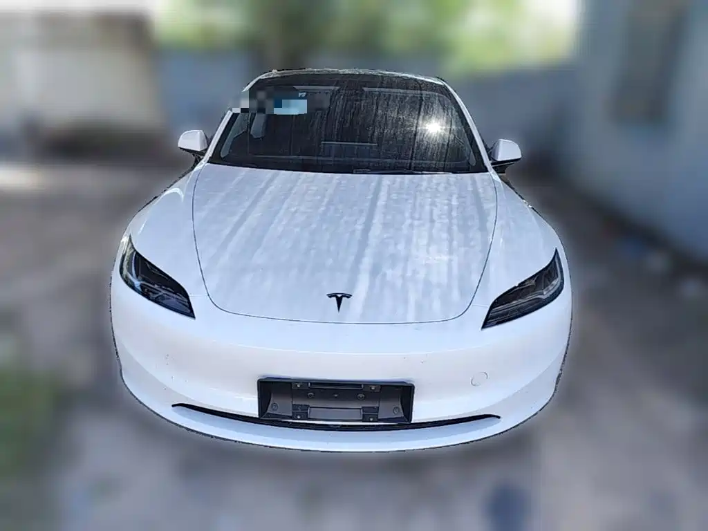 Tesla Model 3 2026 2025 Model Year Facelift Rear-Wheel Drive