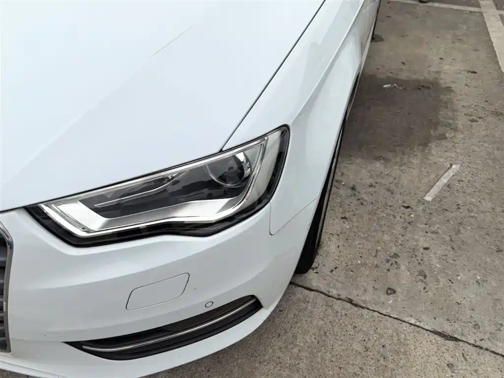 Audi A3 2014 Sportback 35 TFSI Automatic Comfort фото 20