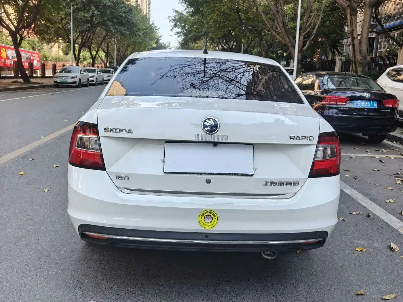 Škoda Rapid 2018 1.6L Automatic Comfort Edition фото 5