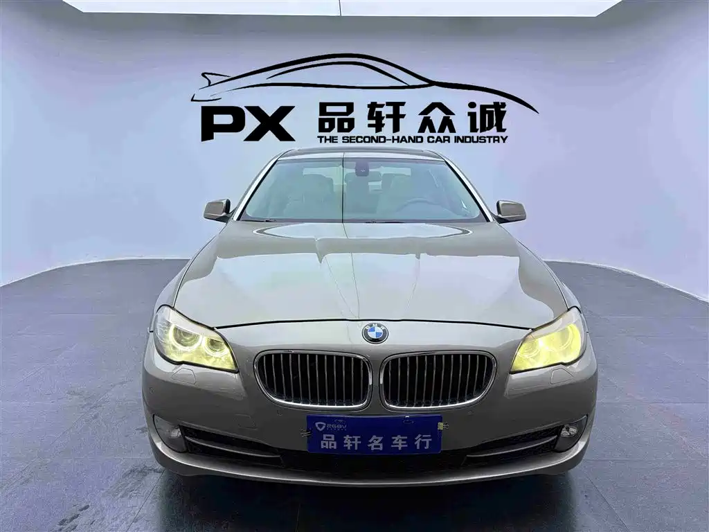 BMW 5 Series 2011 535Li Luxury фото 2