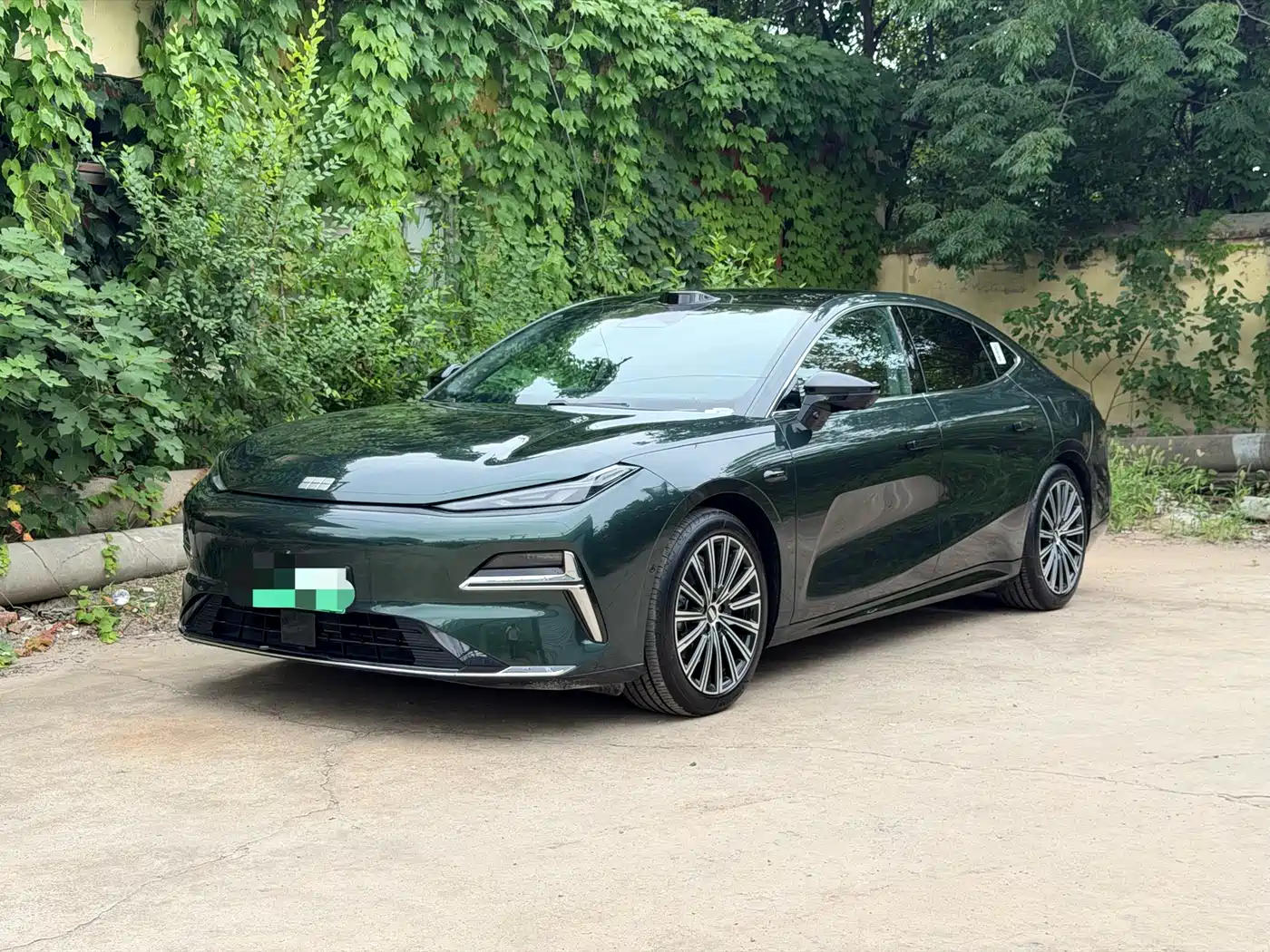 Geely Galaxy Galaxy Xingyao 8 2025 130km EM-P Starship Edition