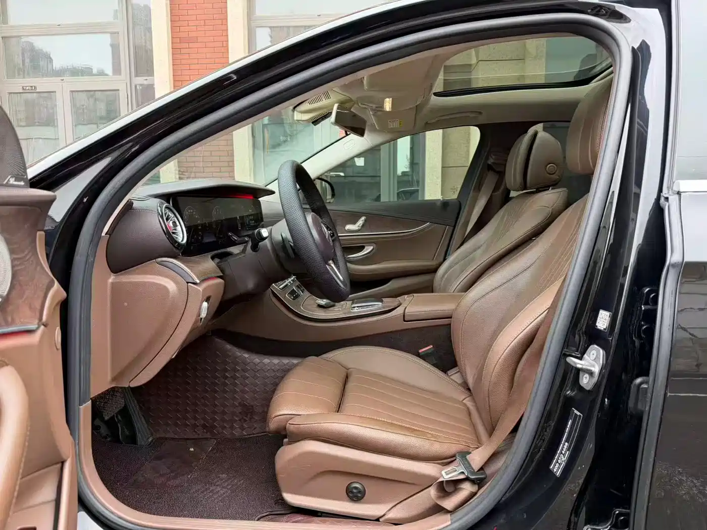 Mercedes-Benz E-Class 2019 E 200 L фото 5