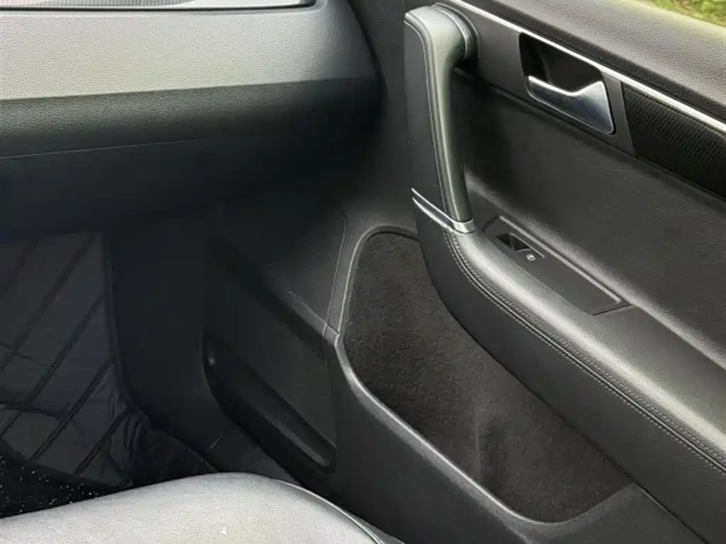 Volkswagen Magotan 2016 1.8TSI Smart Luxury фото 9
