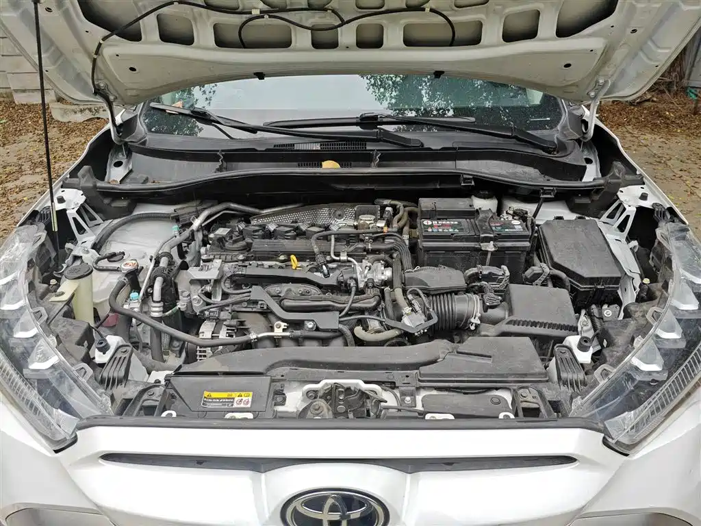 Toyota Frontlander 2022 2.0L CVT Luxury Edition фото 11