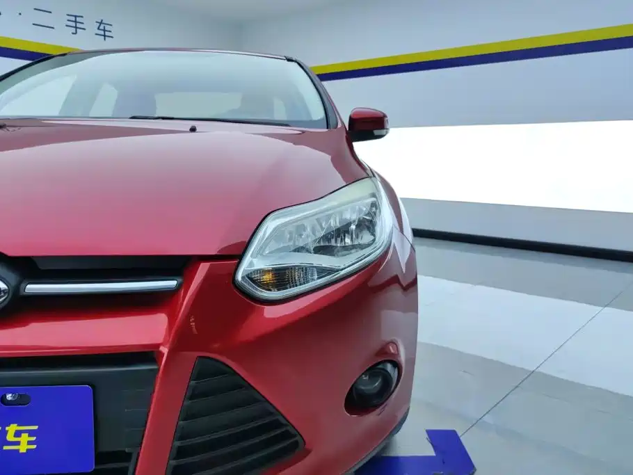 Фото 5 - Ford Focus