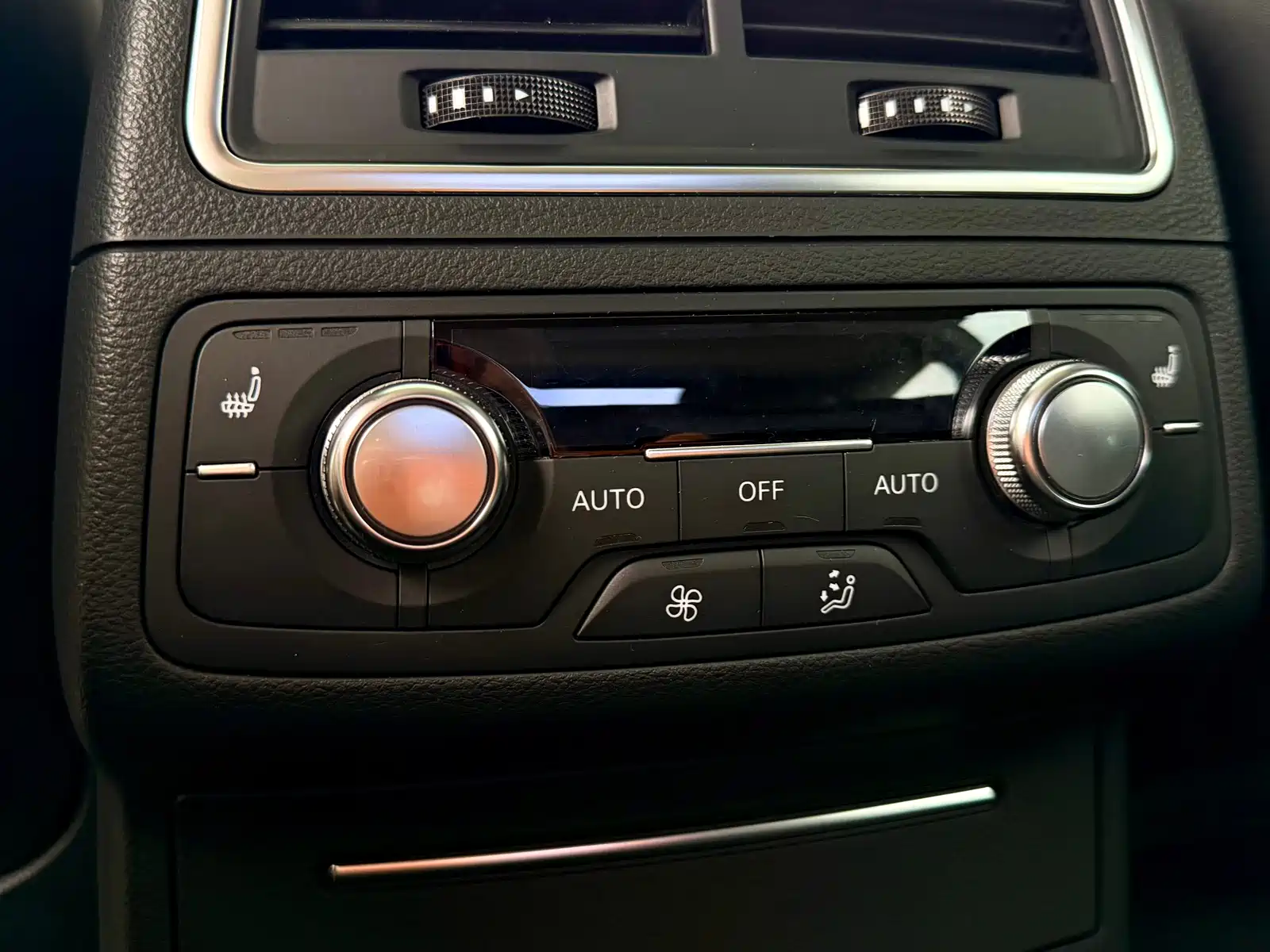 صورة 9 - Audi S7