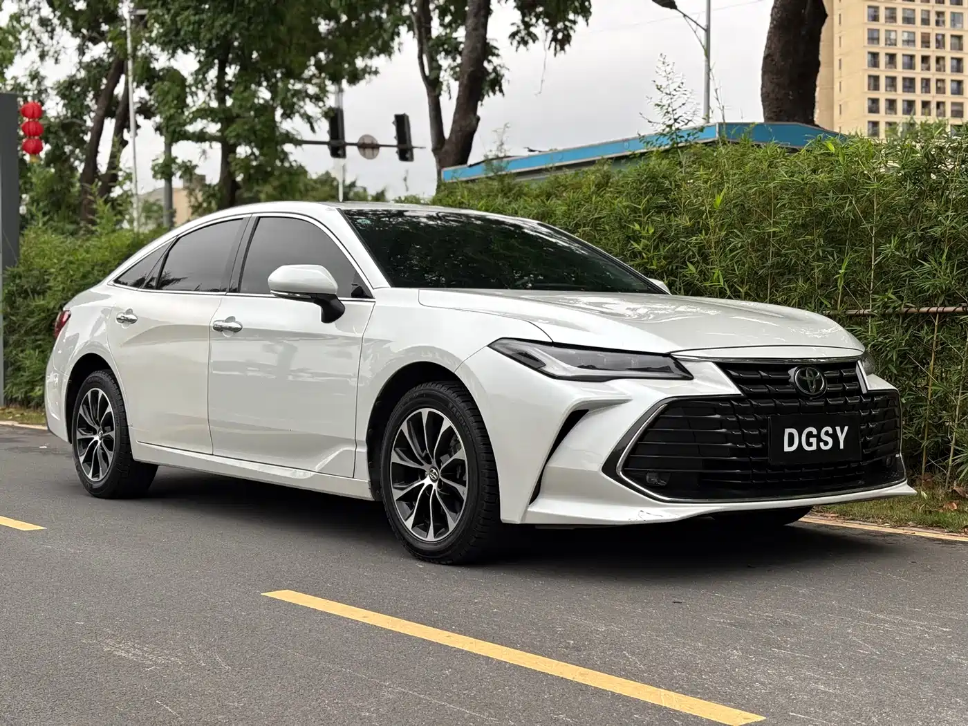 Toyota Avalon 2023 2.0L Luxury Edition фото 3