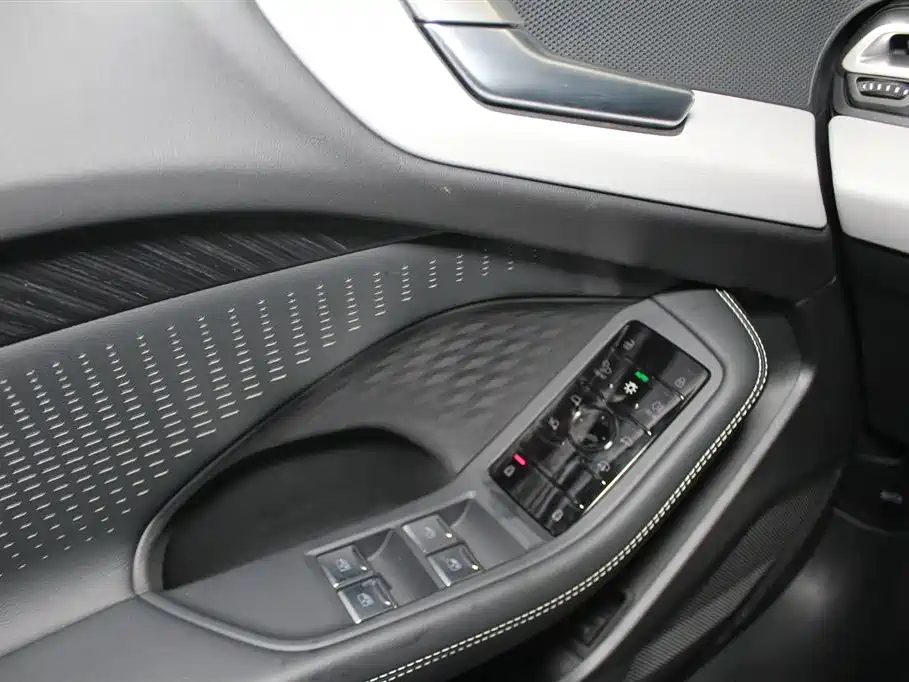 AUDI A5L