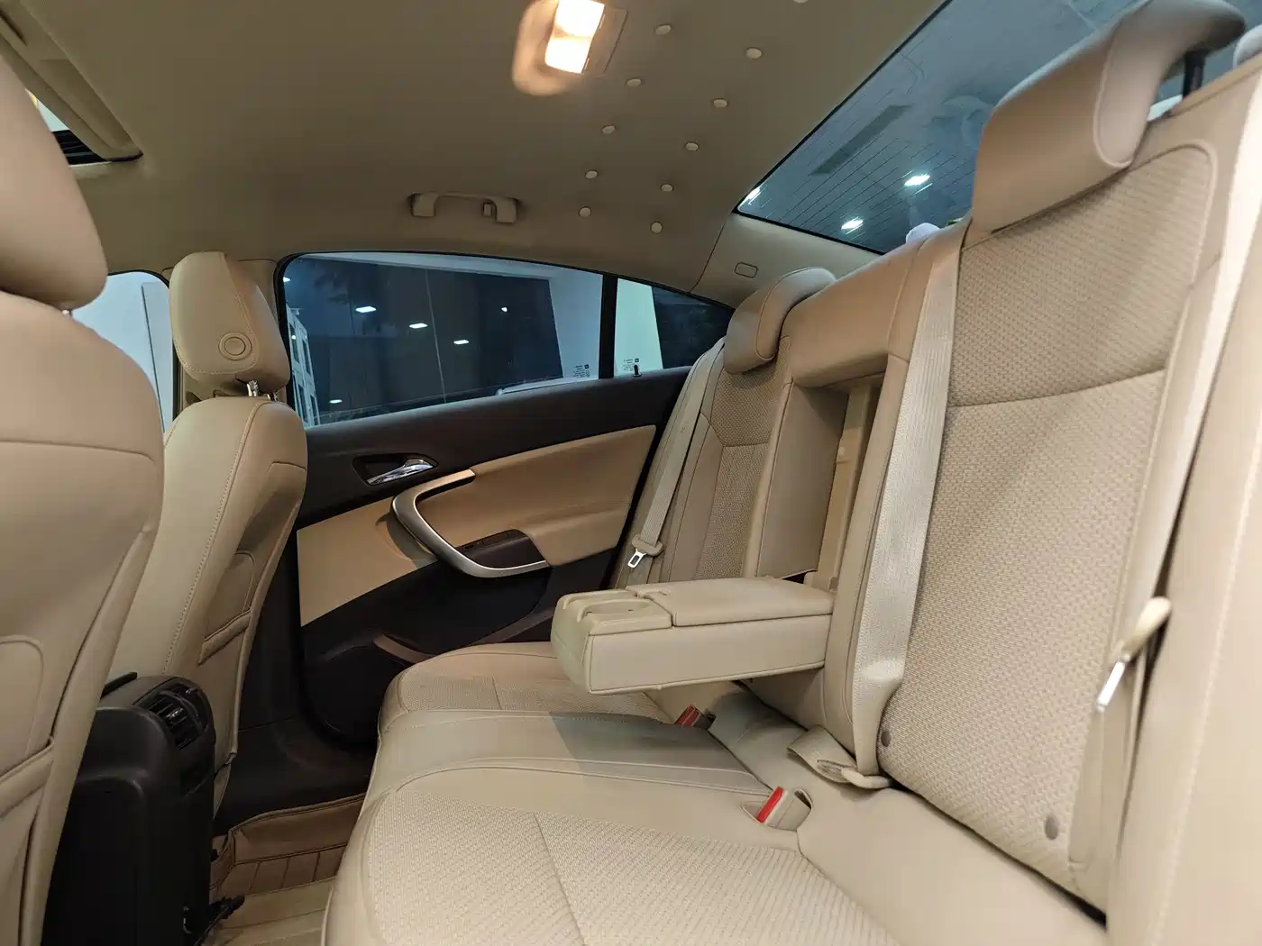 Buick Regal 2012 Model 2.0L Comfort фото 23