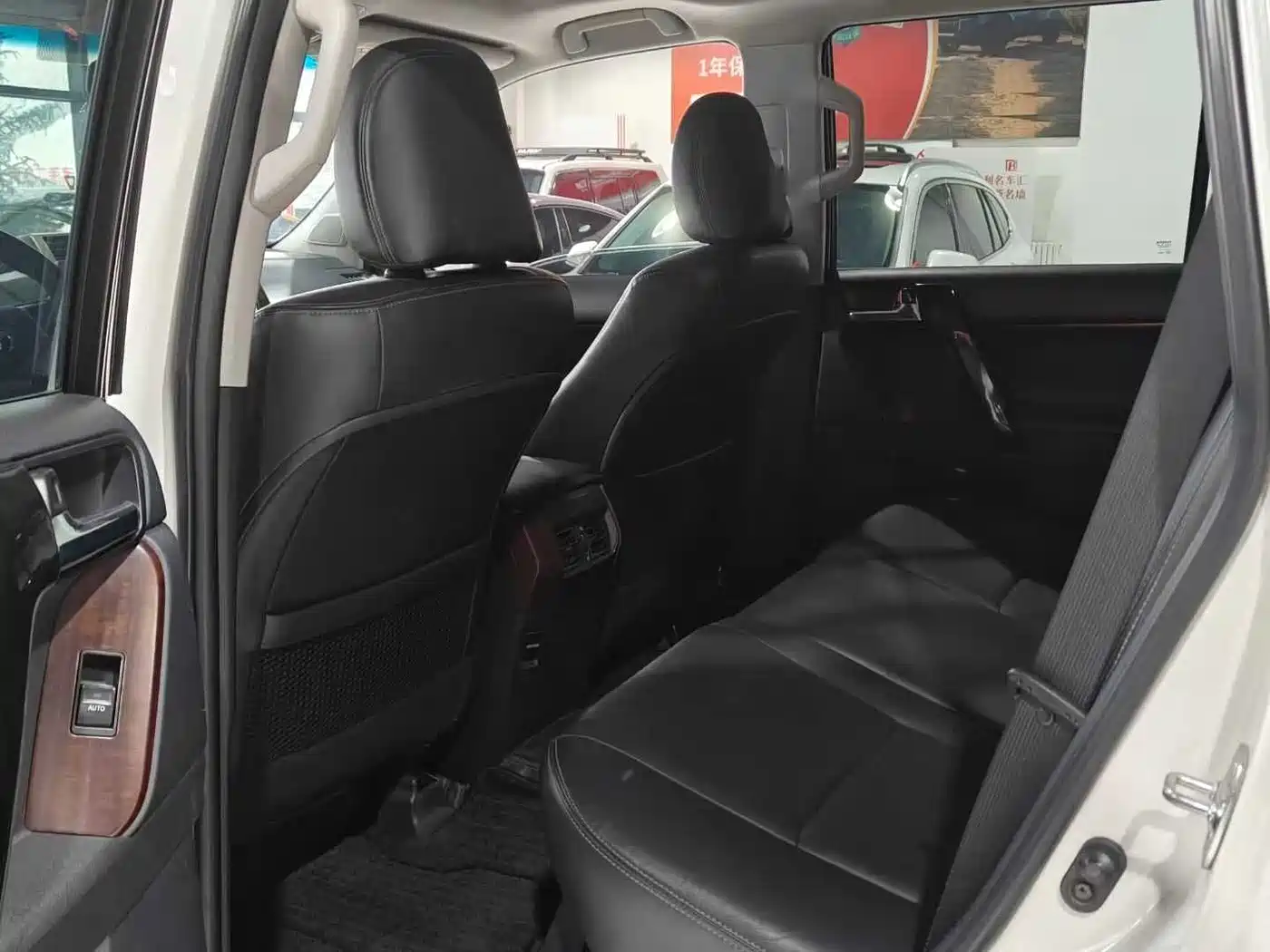 Toyota Prado 2016 3.5L Auto TX-L фото 6