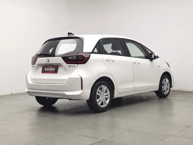 Honda Fit 2021 1.5L CVT Trend Edition — фото 2