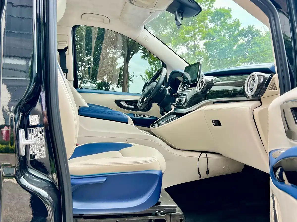 Mercedes-Benz Vito 2020 2.0T Business Edition (7-seater) фото 5