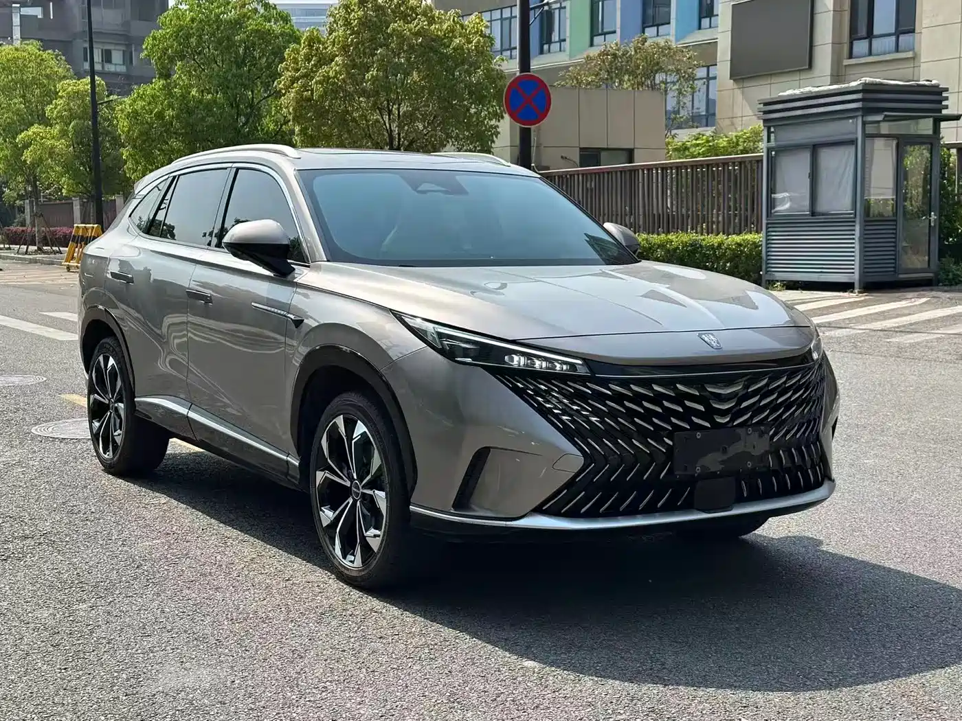 ROEWE RX5