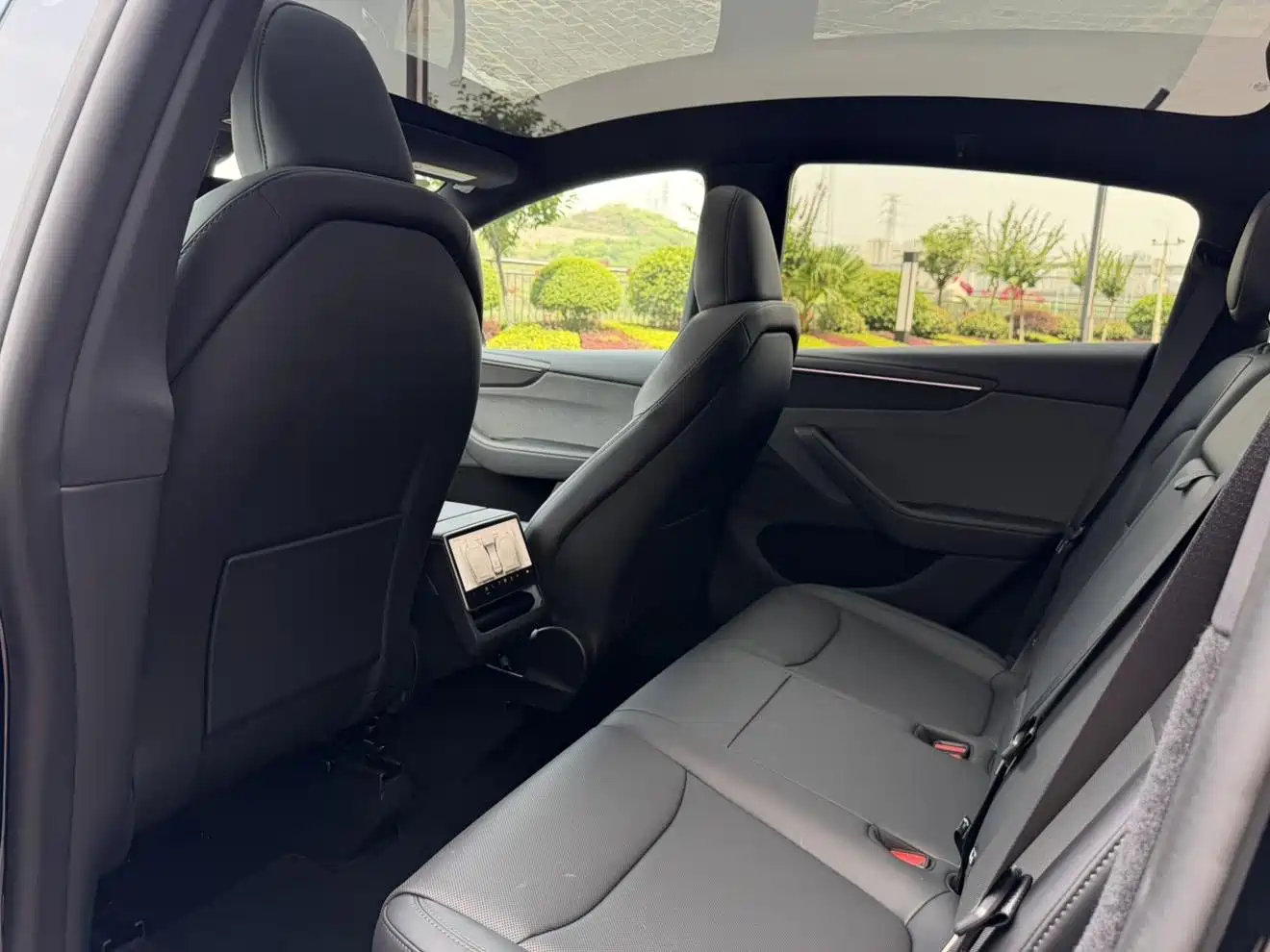 Tesla Model Y 2026 2026 Rear-Wheel Drive