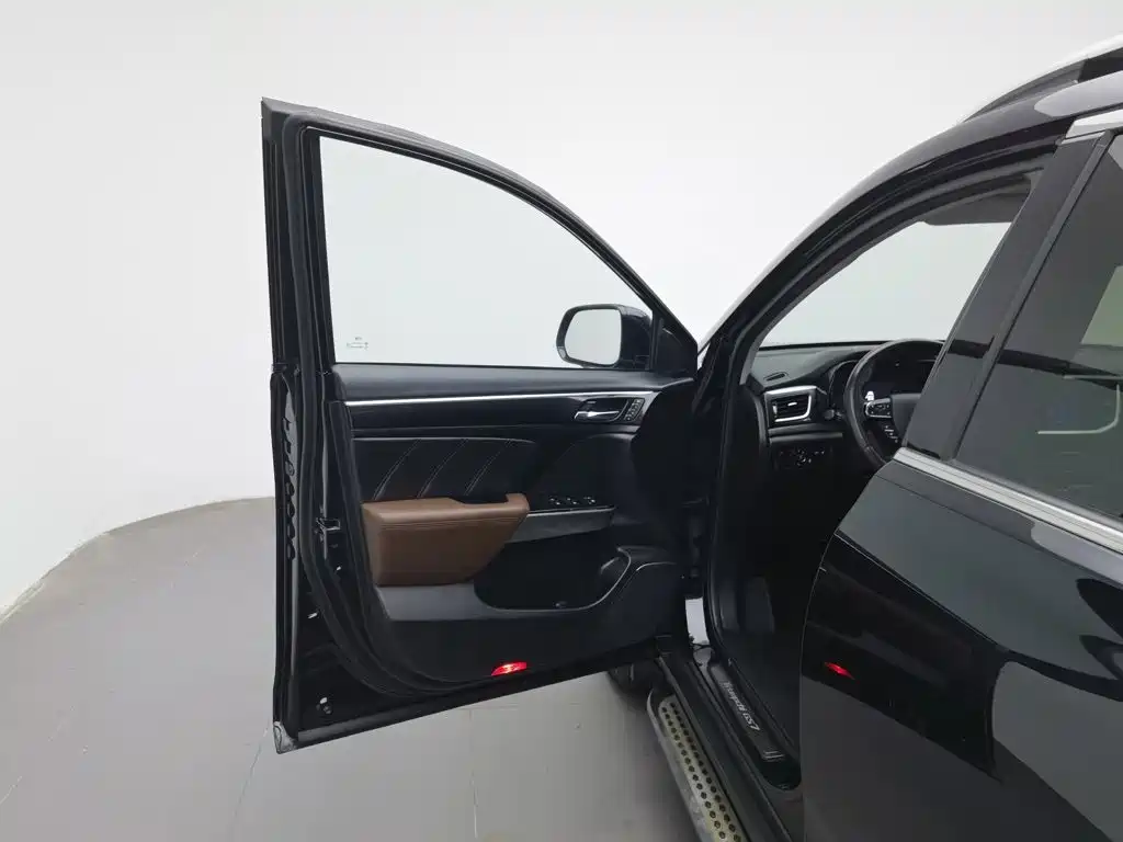 GAC Trumpchi Trumpchi GS7 2018 2017 320T 2WD Luxury Smart Connect