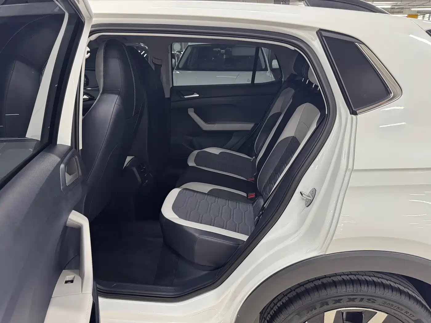 Volkswagen Tharu 2025 New Edge 1.5L Aspiration Edition фото 9