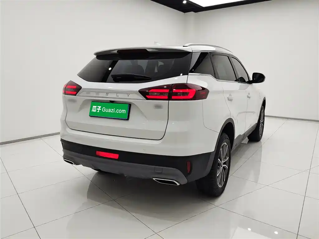Фото 5 - Geely Boyue