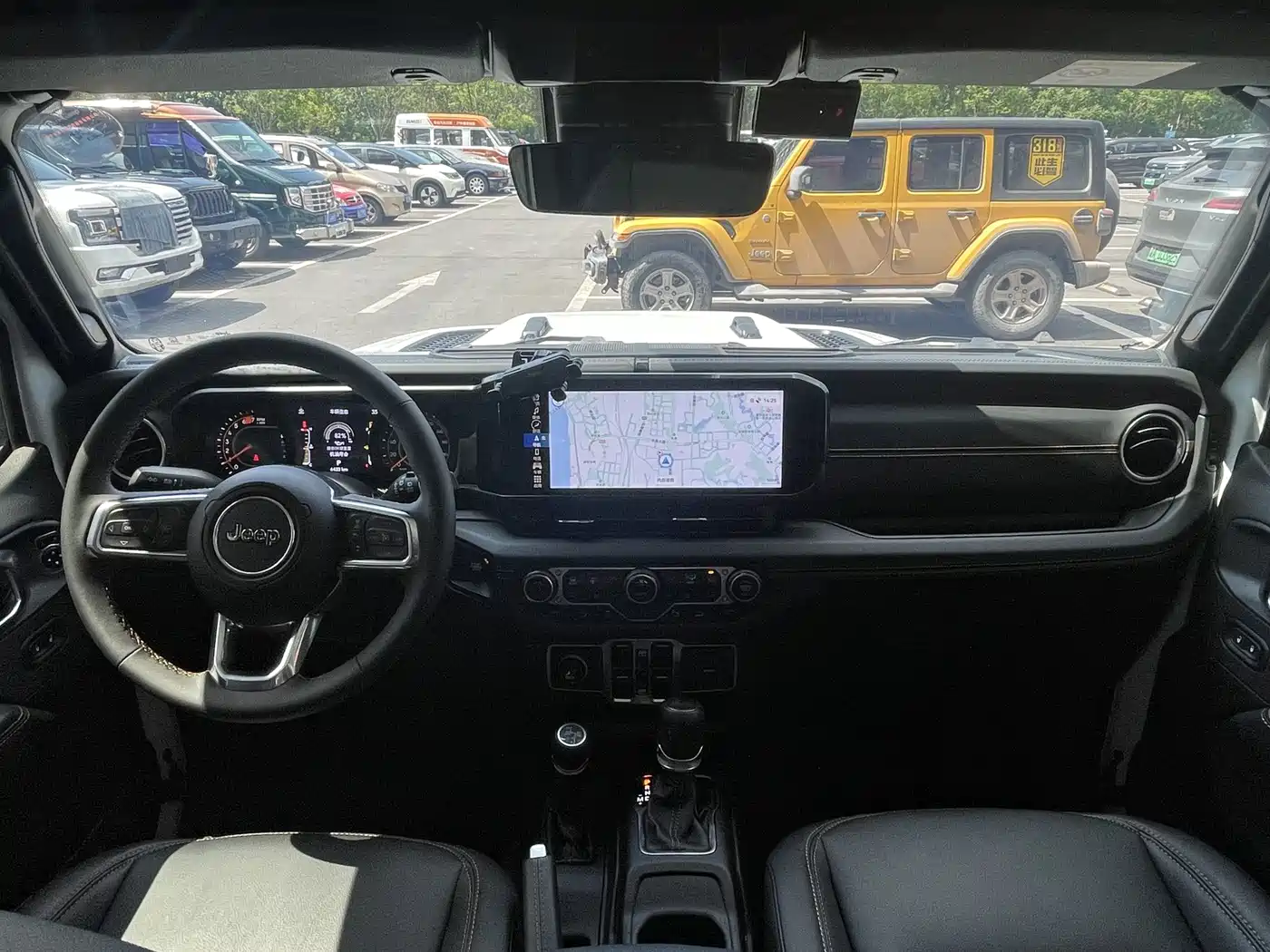 Jeep Wrangler 2025 2024 Model 2.0T Sahara Four-Door Version