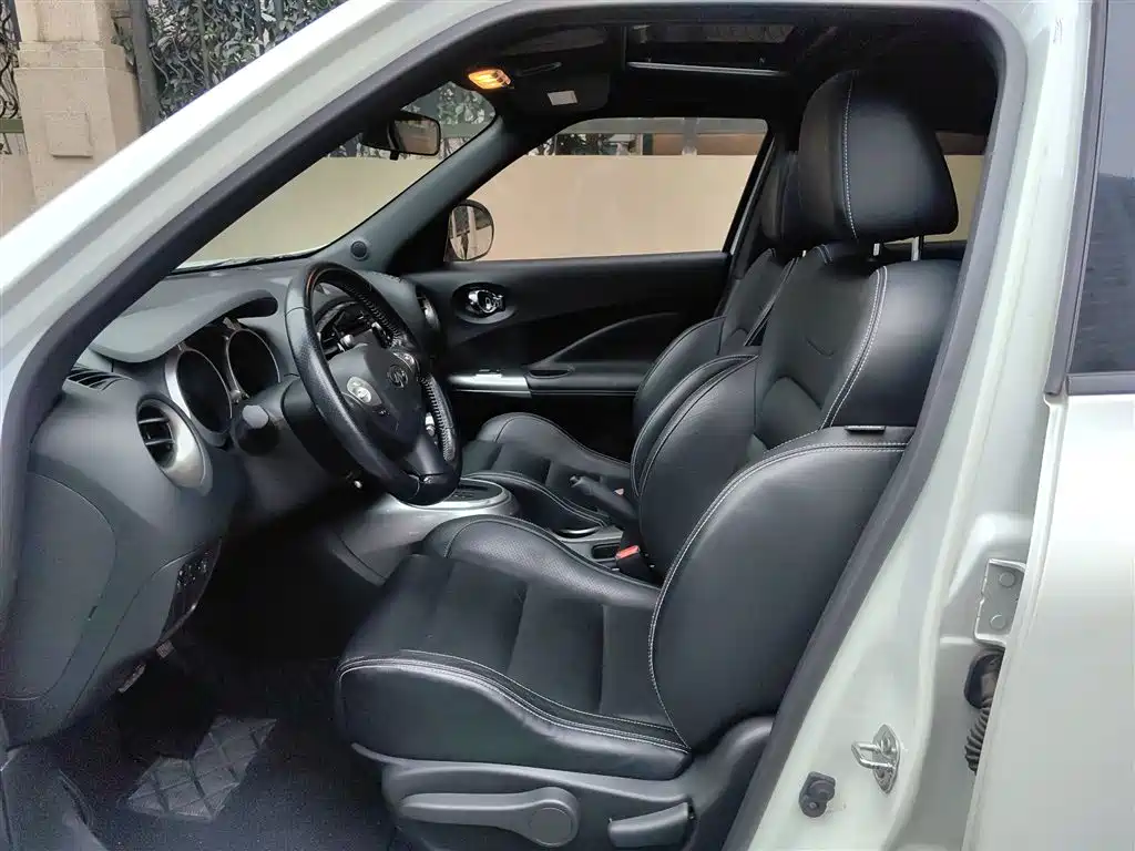 INFINITI ESQ