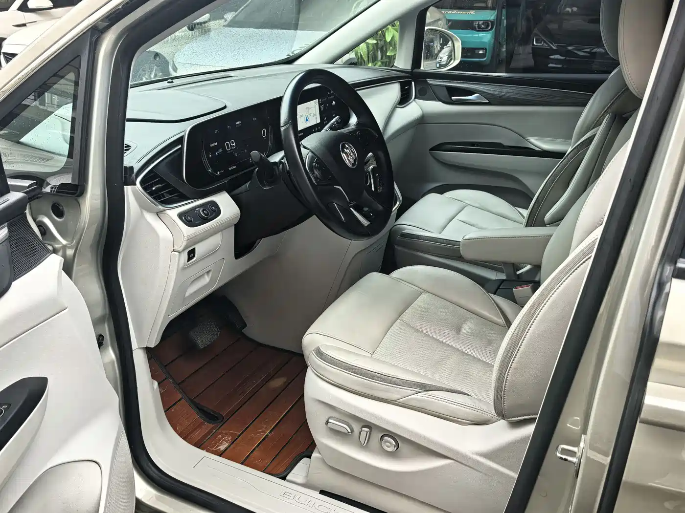 Buick GL8 2023 ES Landmaster Exclusive Harmony Edition фото 10