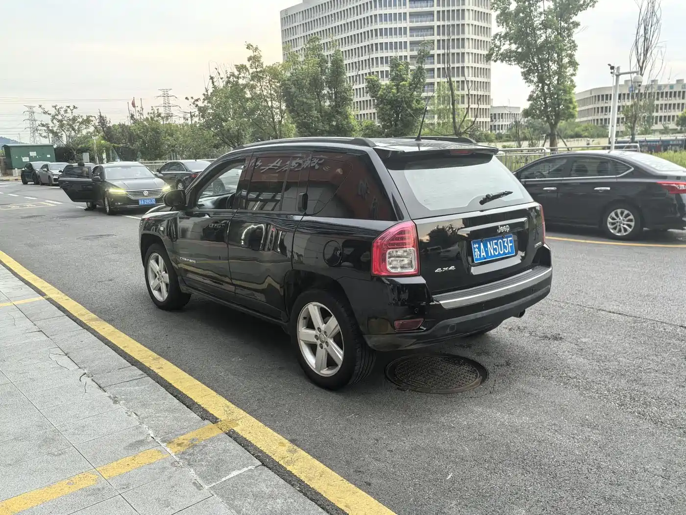 Jeep Compass (Import) 2012 2012 2.4L AWD Luxury Edition