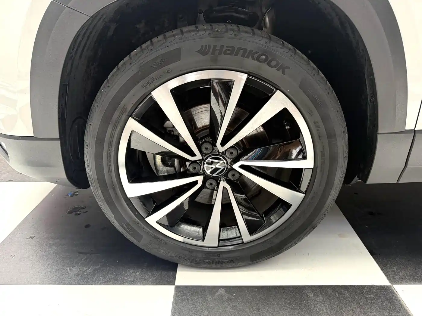 Volkswagen Tharu, миниатюра 4