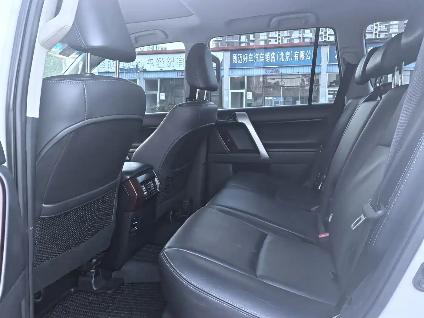 Toyota Prado 2014 4.0L Automatic TX-L фото 6