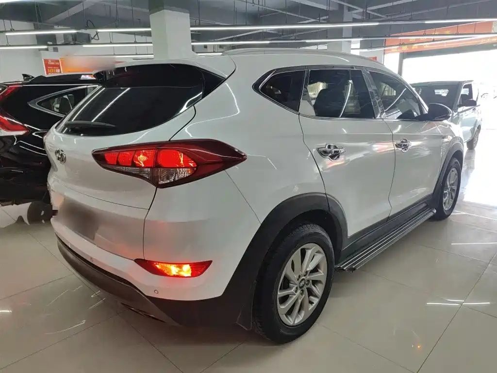 Hyundai Tucson 2015 1.6T Dual Clutch 2WD Smart фото 7