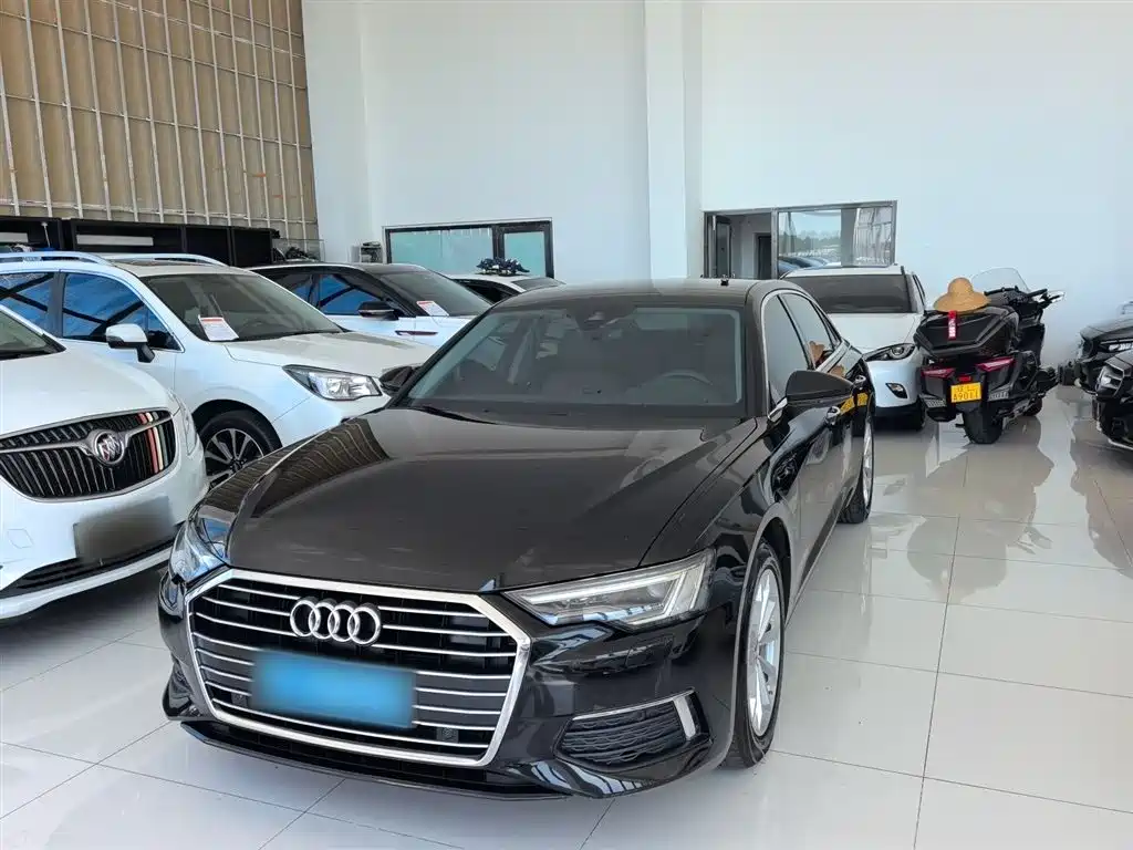Audi A6L 2021 40 TFSI Luxury Elegance фото 2