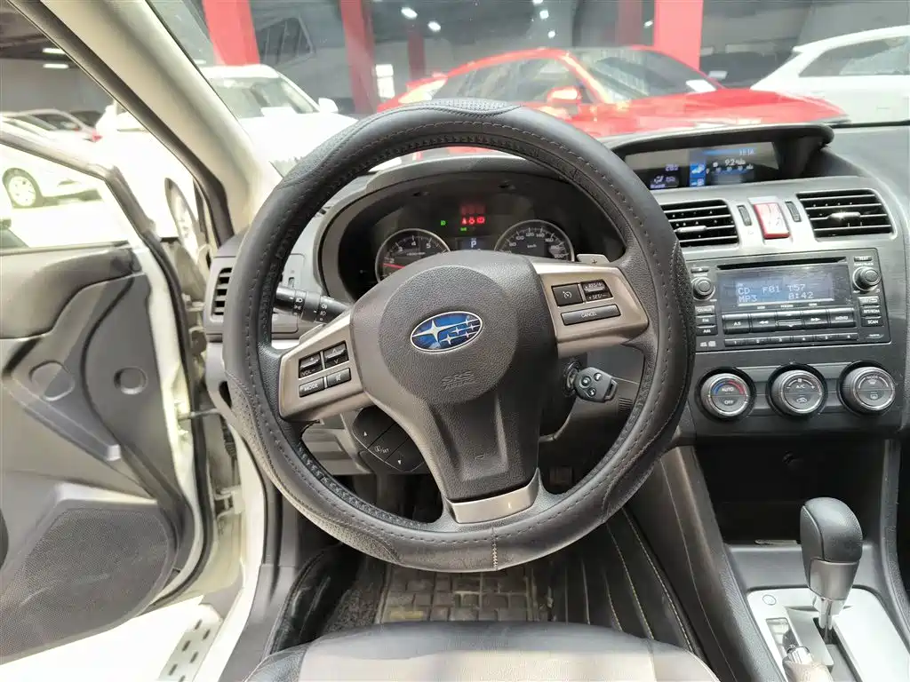 Subaru XV 2014 2.0i Elite фото 7