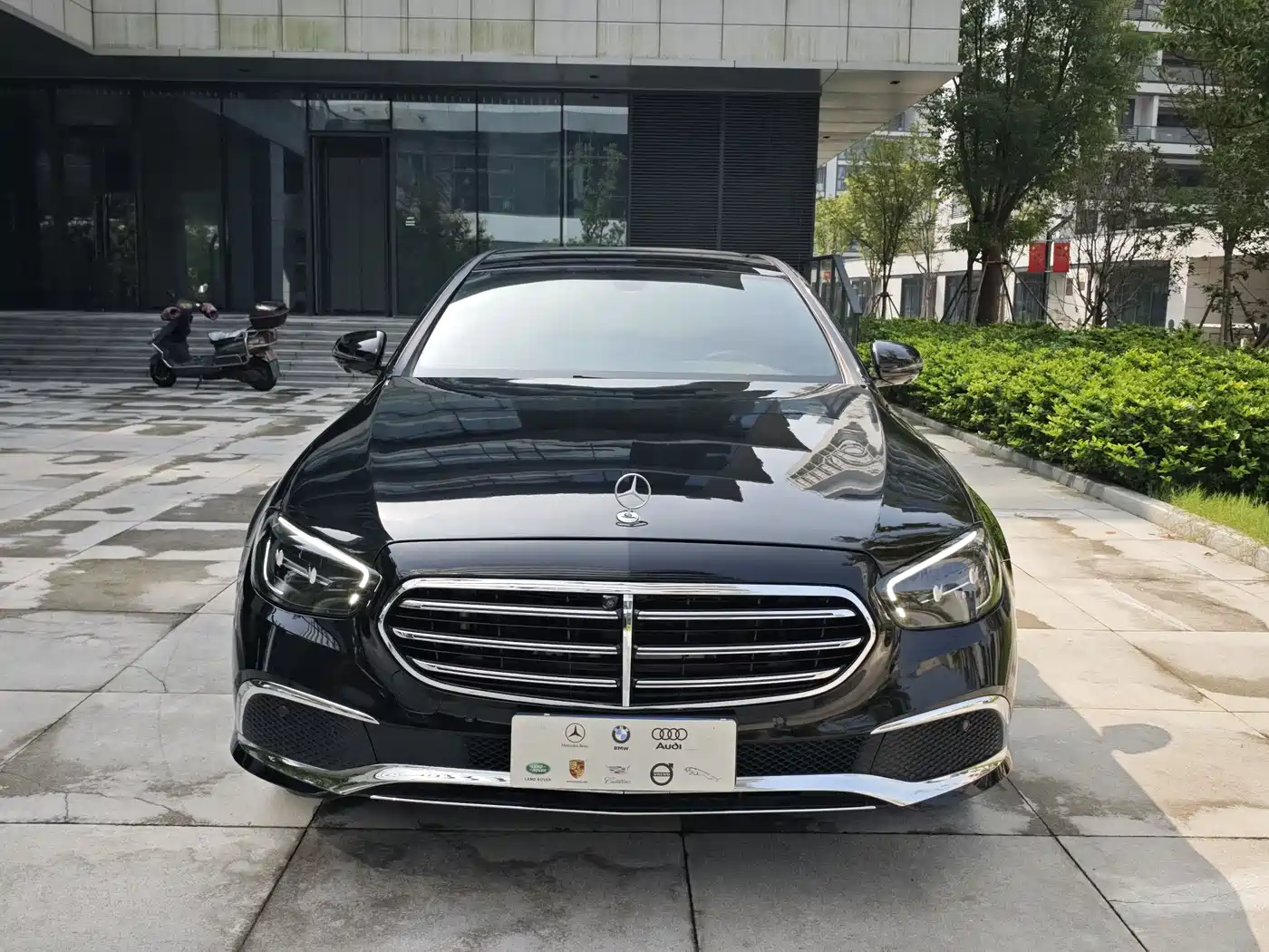  E CLASS