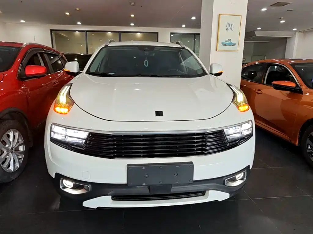 Lynk & Co 01 2018 2017 2.0T 2WD Pro Version