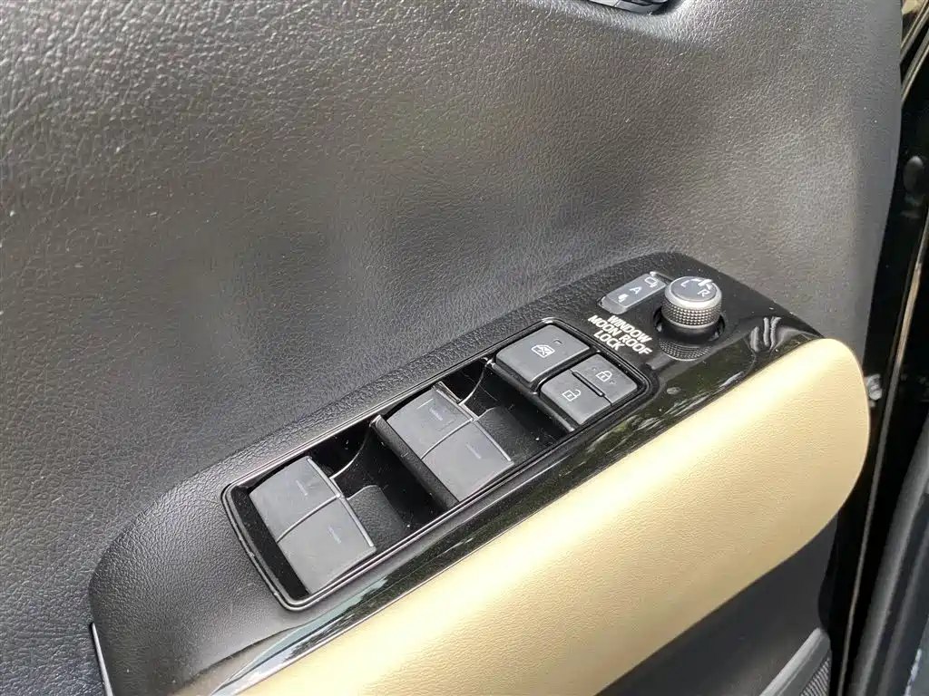 Toyota Alphard 2021 Hybrid 2.5L Premium фото 14
